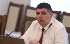 Ивет Добромирова припомни на бившите си любимци от ППДБ старата поговорка "От цървул обувка не става" - вижте както я вбеси...