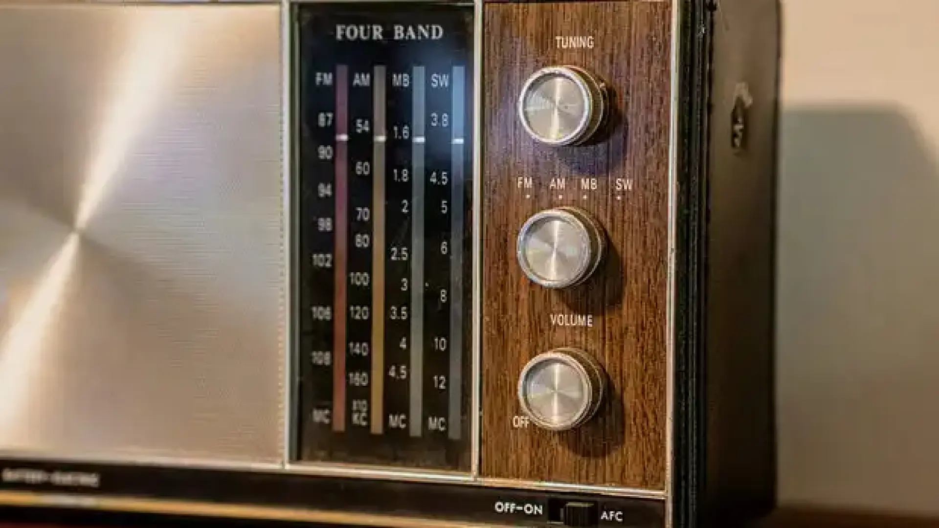 Радиото на „Съдният ден“ излъчи маркетингово послание