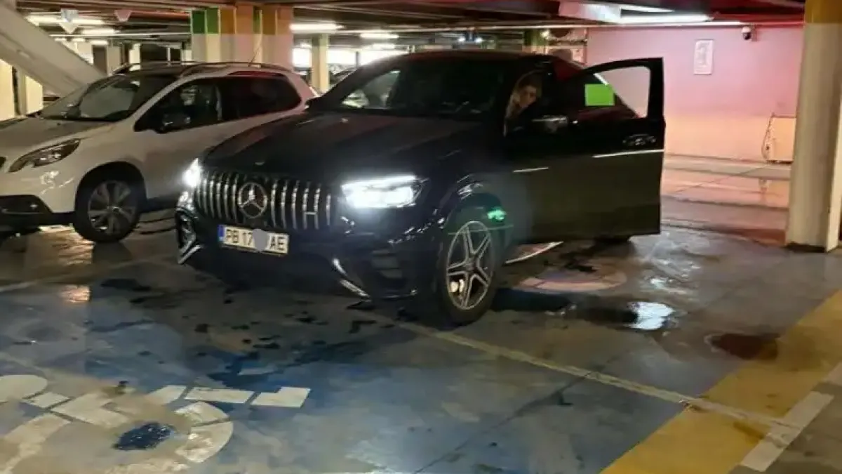 Дама с лъскав джип зае местата на хората с увреждания в пловдивски мол и ето как я наказаха