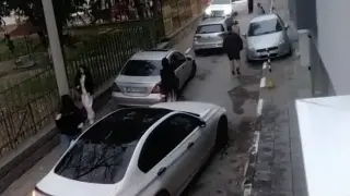 Бесни са: Родители блокират улици в Асеновград