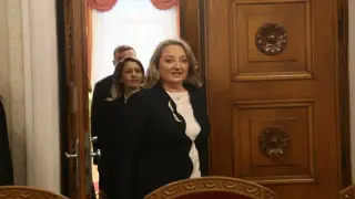 Деница Сачева: Политиката се напълни с пиромани - хвърчат фойерверки, искри