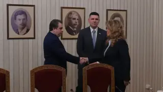 Избори в хватката на задкулисието