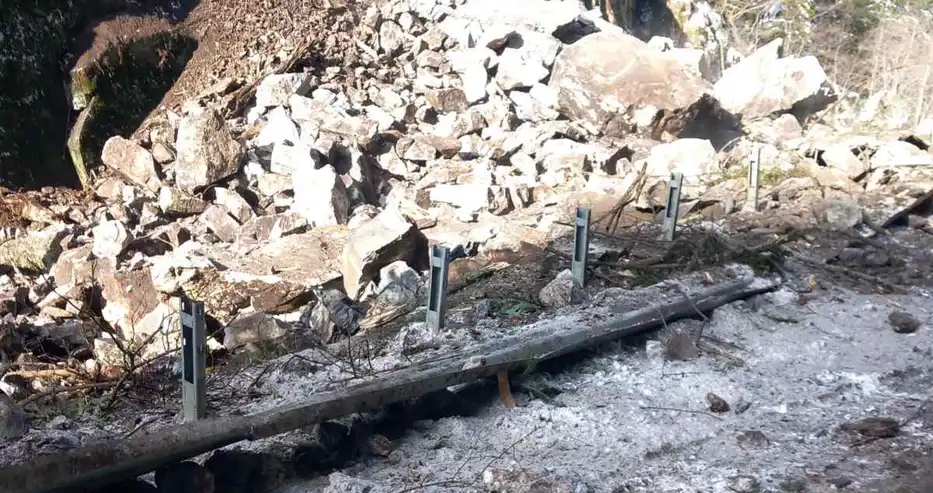 Бедствие отряза два града един от друг в България