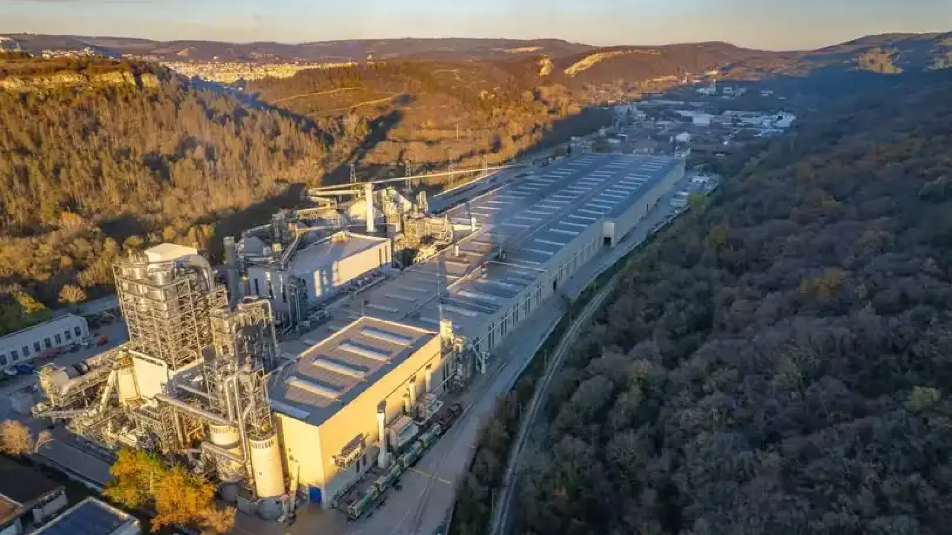 ФПЧ над нормата въпреки спряното производство на „Кроношпан“