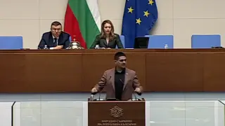 "Секта", "баламурници", "гето": Мощен скандал в парламента заради "натиснах без да искам" БЛИЦ Live