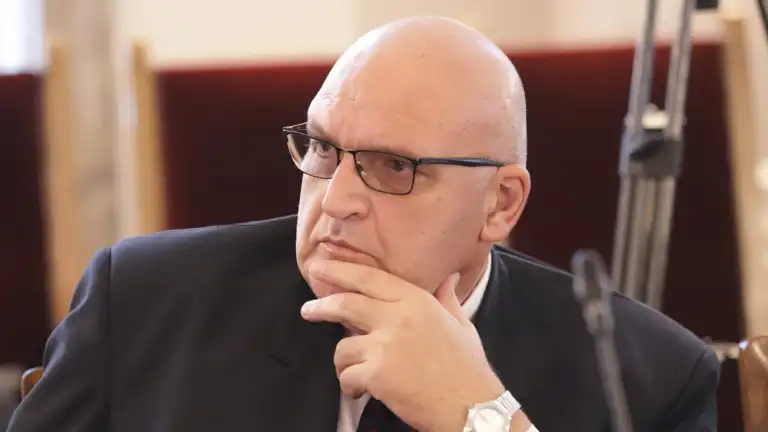 Здравеопазването на ръба: 77% от клиничните пътеки са под реалната си цена