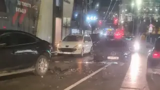 Верижна катастрофа в центъра на София Снимки