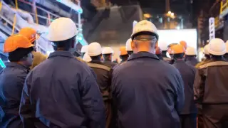 Бизнесът без хора: България търси половин милион работници