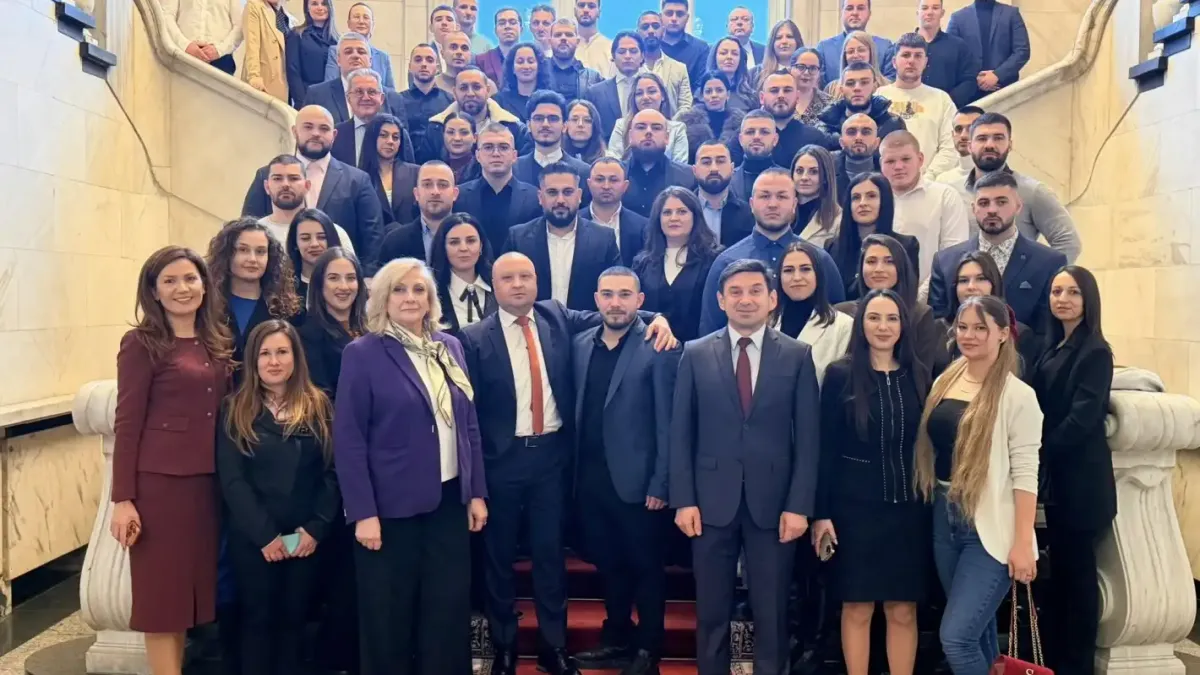 ПГ на ДПС-Ново начало посрещна младежи от Търговище в Музея на Сглобката