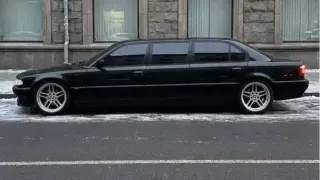 Пуснаха за продажба уникално BMW с джакузи Снимки