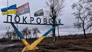 Край Покровск руски войници разстреляха мирни жители и избягаха от позициите си, принуждавайки командването да ги издирва