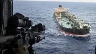 Американски военни са се качили на борда на петролен танкер