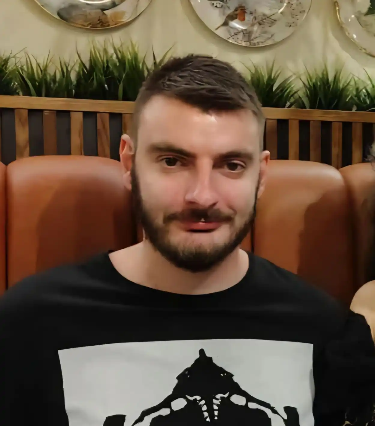 Млад мъж изчезна в София, тръгнал да се прибира, но...