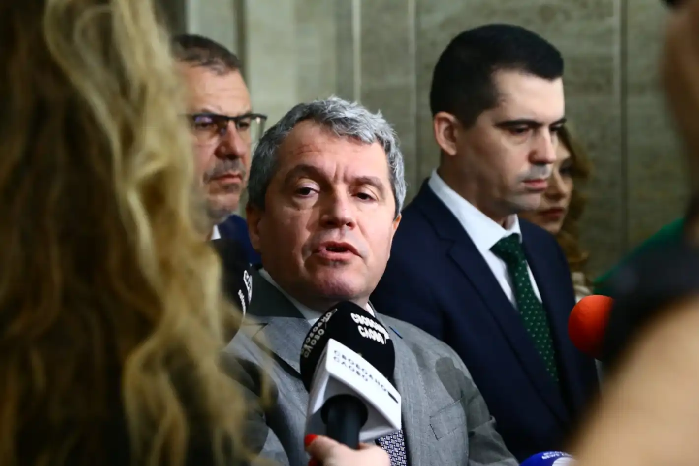Тошко Йорданов: Машинният софтуер е уязвим, гласувайте на хартия