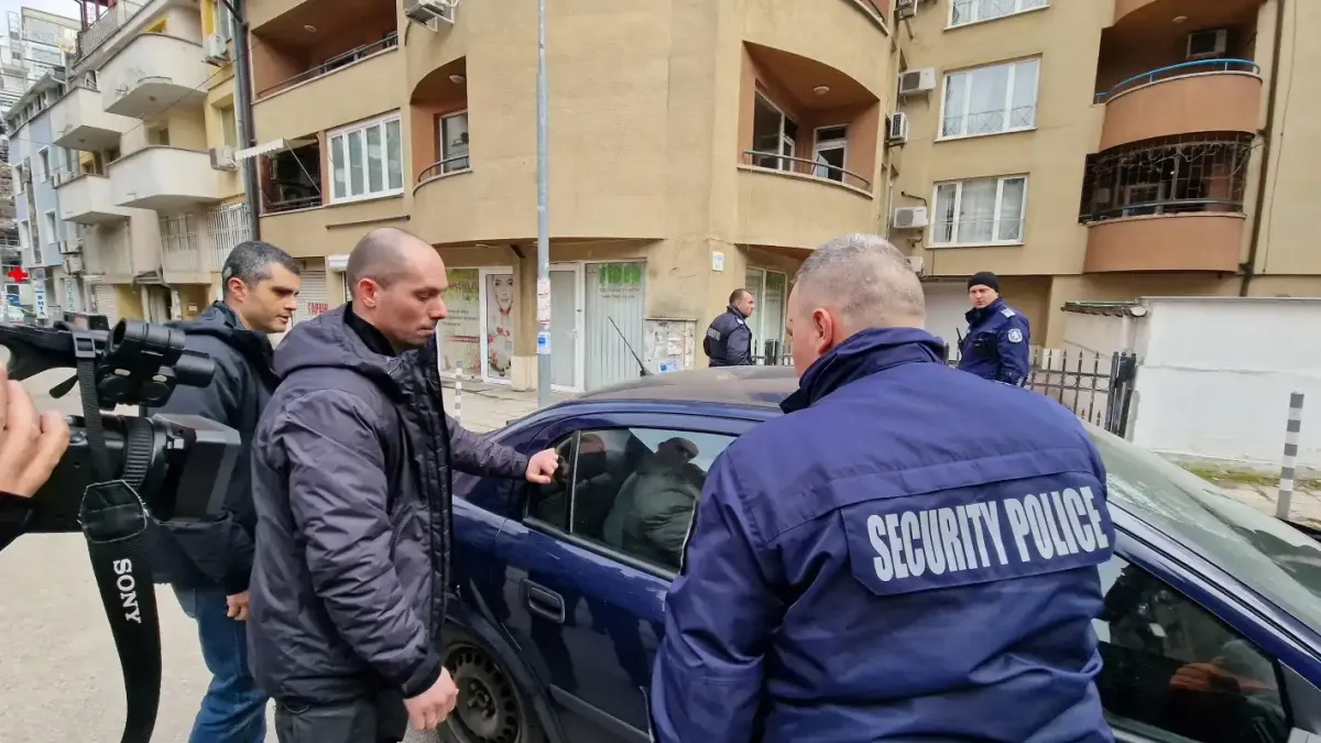 Майката на убиеца от "Подуяне" е спасена, дъщеря му се бори за живота си