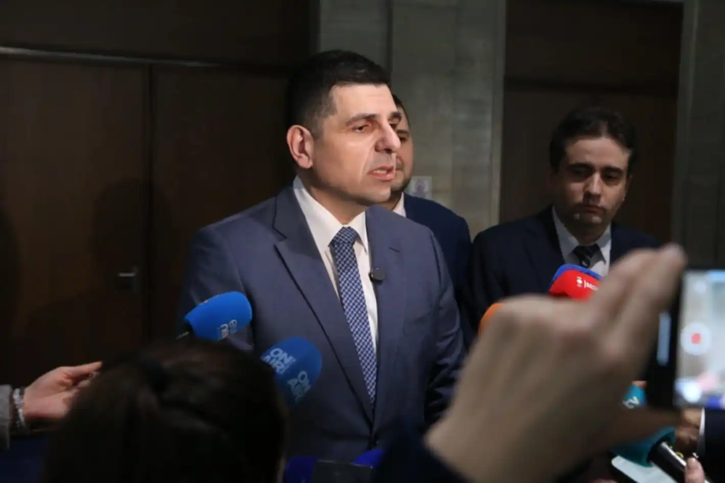 Мирчев с първи думи за слуха за разцепване на ПП-ДБ, обясни какво следва