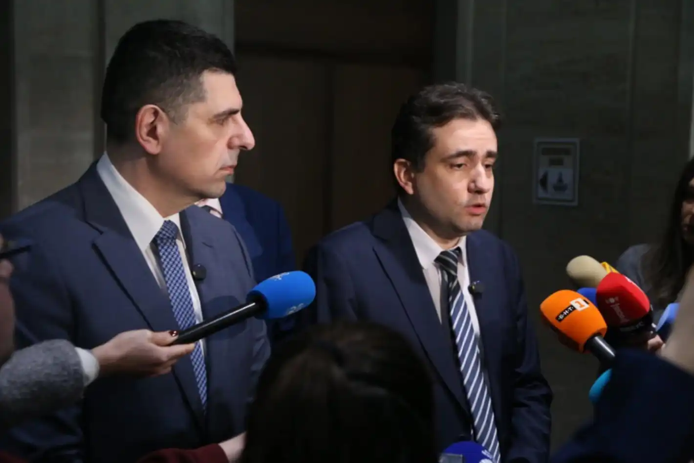 Мирчев и Божанов: Не сме видели състава на правителството, няма да го подкрепим