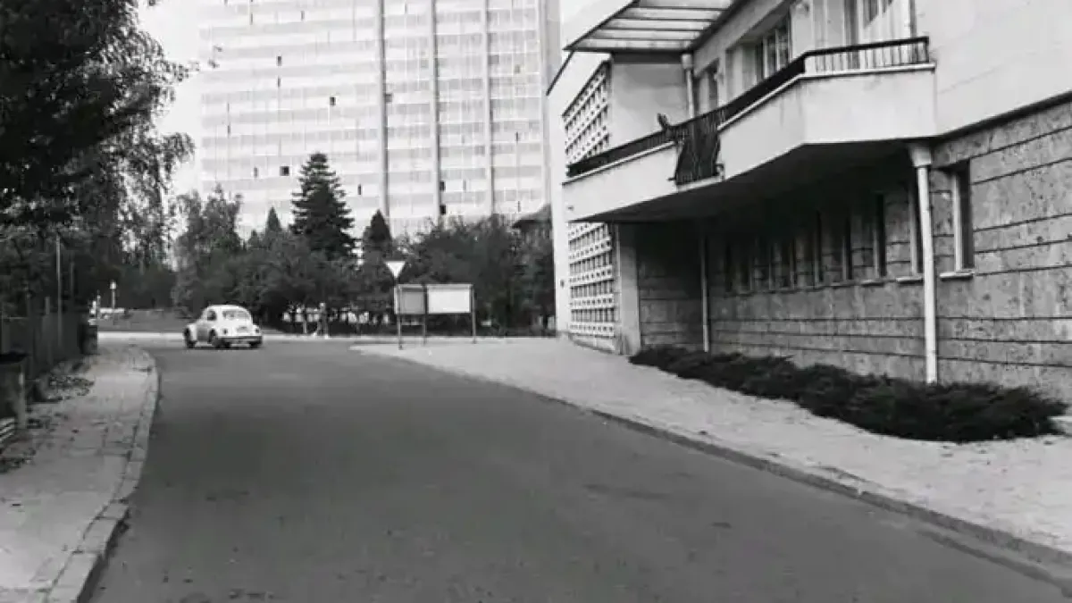 София от 70-те: Когато Парк-хотел "Москва" се извисяваше над тихия "Изток"