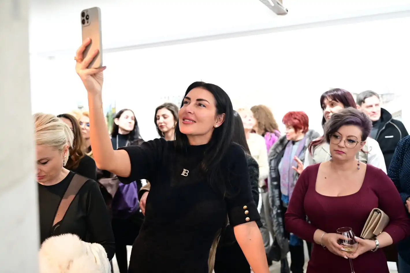Вълнуваща италианска арт вечер в ONE Gallery Снимки
