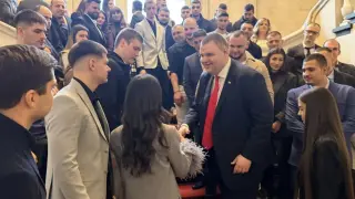 Пеевски с жест към младежи от Пазарджик