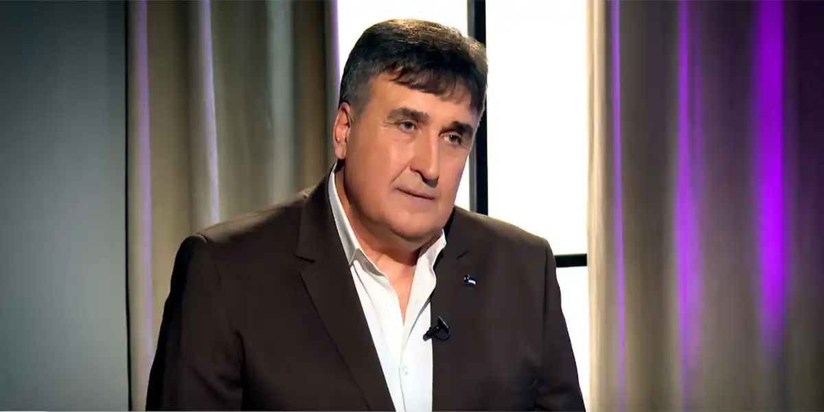 Какво се случва с Веско Маринов?! Феновете му са в шок колко е недебелял и го оприличиха на...