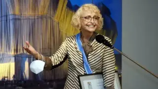 Камелия Тодорова трака с нови зъби, ето къде си показа фасетите