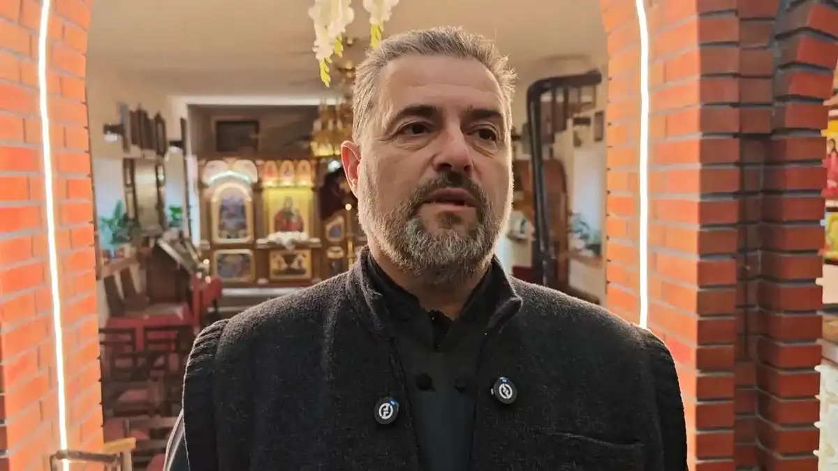 Светият синод низвергна отец Иван след 33 г. заради преводи на разбираем български
