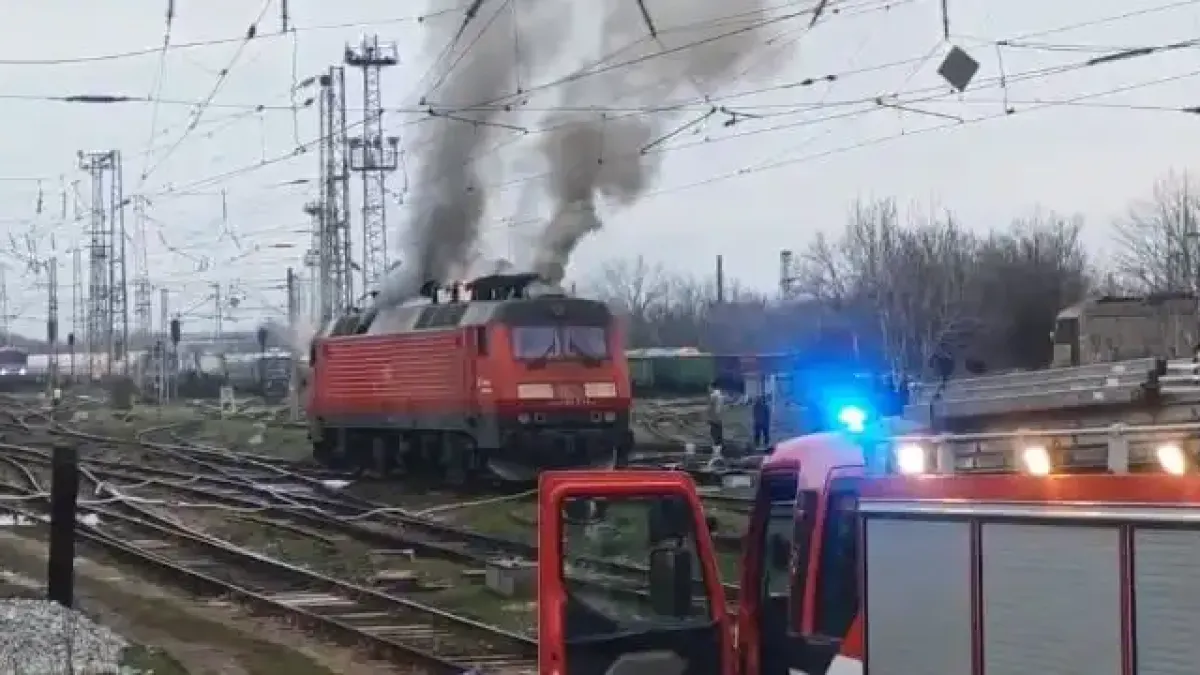 Опасна ситуация на гарата в Русе, влаковете спряха