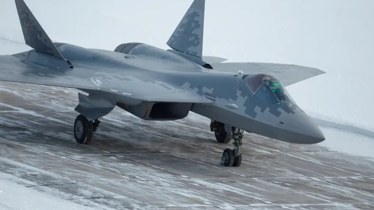 Русия струпва изтребители Су-57 близо до китайската граница - от какво я е страх?