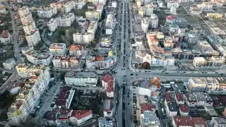 Близо 200 бона в евро за 3 стаи във „Възрожденци“! После – влизат майсторите…