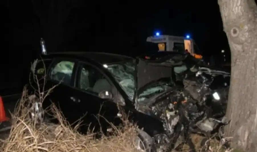 19-г. Силвестър заби колата в дърво, сега е в кома, а взетата проба е положителна