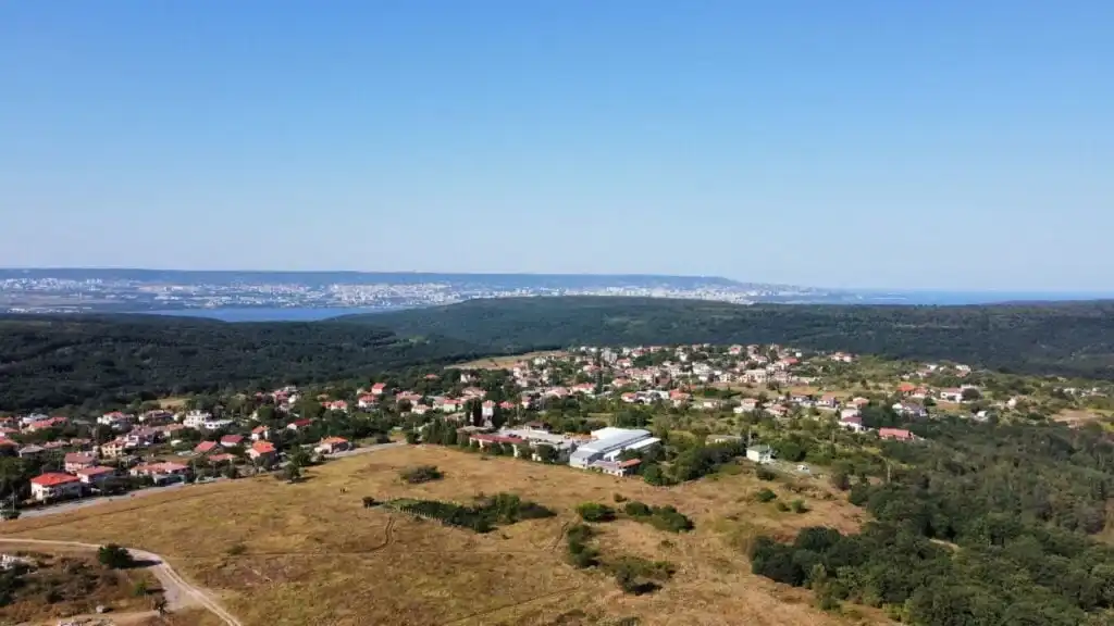 Най-търсеното: В най-перспективното село край Варна цените летят