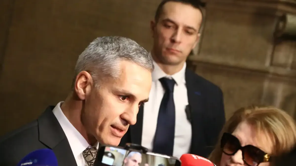 Борислав Недев: Гюров мълчи, докато родината ни се превръша в мишена