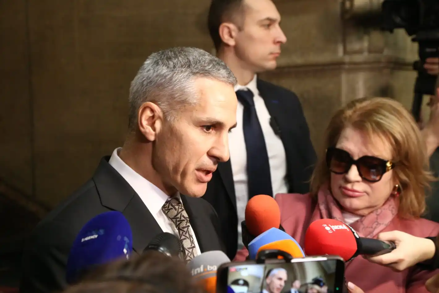 В Министерския съвет не знаят името на вицепремиерката Недина