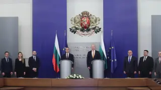 Предал – приел: служебните министри поемат властта Снимки