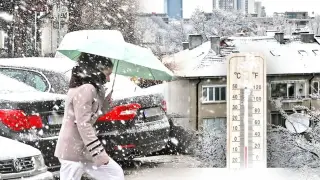 НИМХ: Дъжд, сняг и силен вятър в петък – валежите обхващат цялата страна