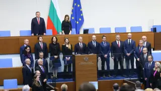 "Промяната" затъна в скандали, кабинетът на Гюров с издънки от първите дни