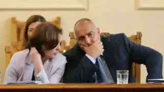 Бъчварова наднича зад новото "проучване" на "Маркет ЛИНКС"!  Докога ще търпим грозни манипулации часове преди вота?