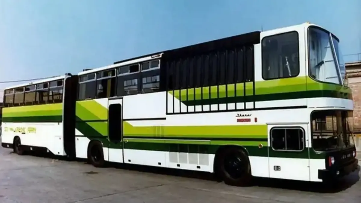 Показаха уникални автобуси Икарус Снимки