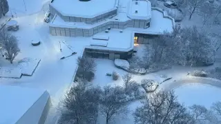 Жестоки снежни бури парализираха полети в Европа, България също е засегната
