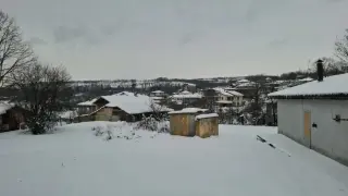 Рекордна сделка в наше село! Декар земя с външна тоалетна за 62 000 евро