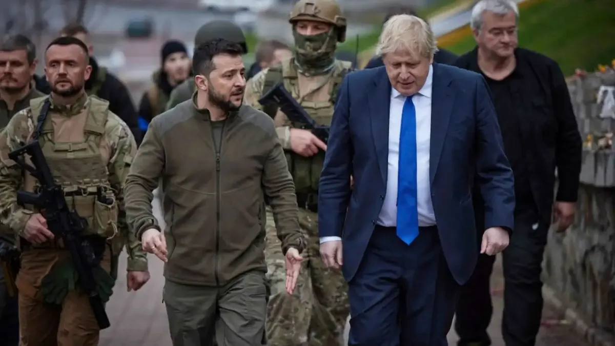 The Guardian: Зеленски молил Джонсън да убеди Путин да сложи край на войната