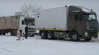 Камион от конвой на американската армия закъса на Дунава