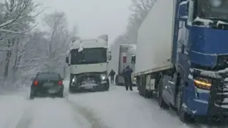 Камиони закъсаха край Монтана