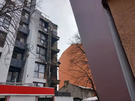 Голям пожар в София изпепели четири етажа
