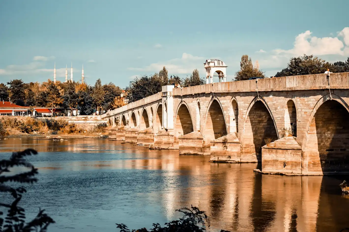 Червен код: Любима на българите шопинг дестинация под водна обсада