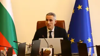Гюров събра министрите на първо заседание, ето какво им каза