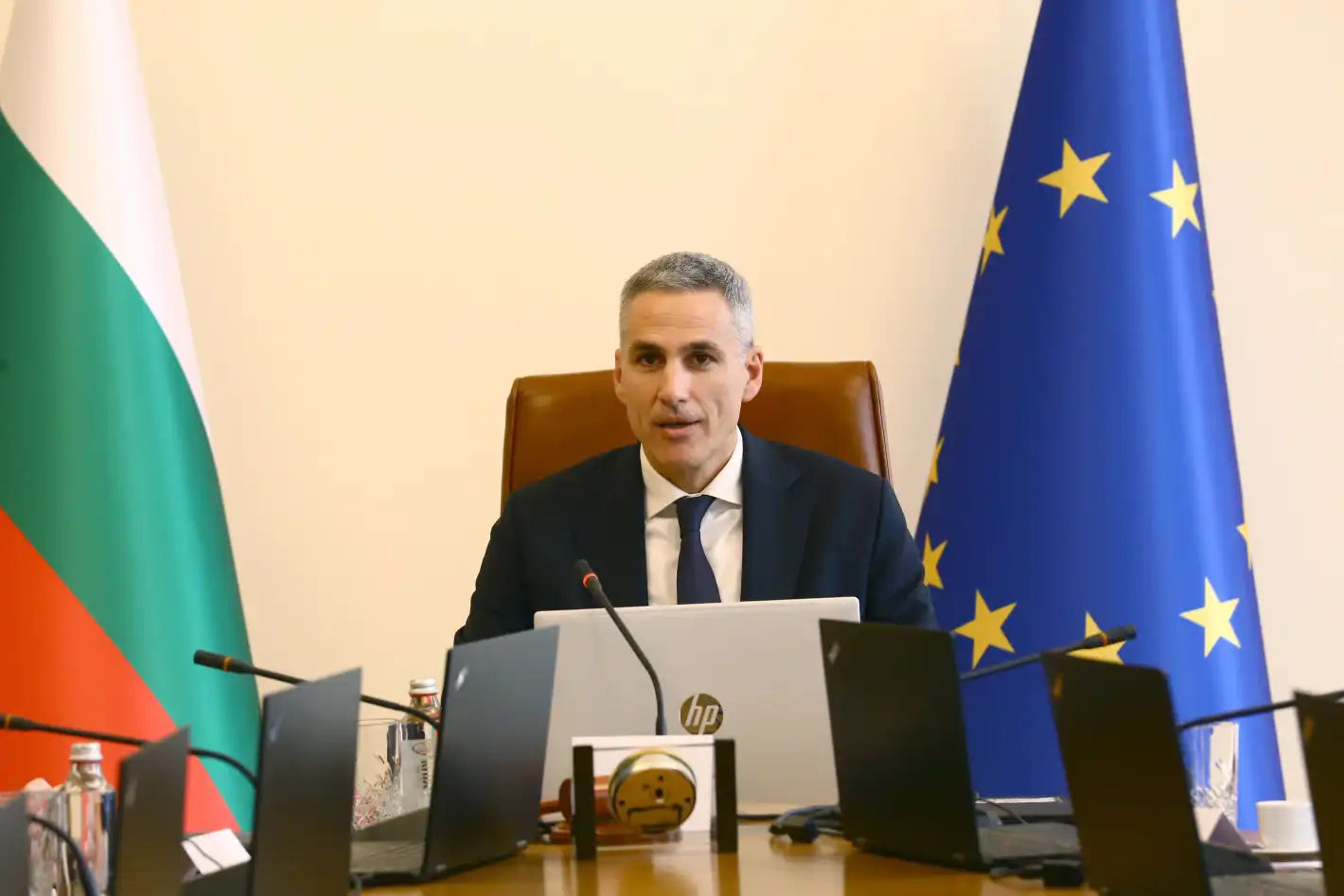 Гюров: Гласът на хората да е по-силен от опитите за манипулиране