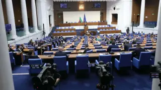 Първи парламентарен контрол за служебните министри, шестима отговарят на въпроси