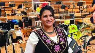 Народната певица Полина Порумова: Родителите ми са най-добрите хора на света
